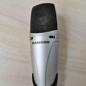 Samson CL8 multi-pattern condenser microphone pre-owned used for recording vocals, podcasting, and studio production in Lusaka, Zambia
